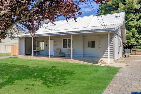 1291 46th Av Sweet Home OR 97386
