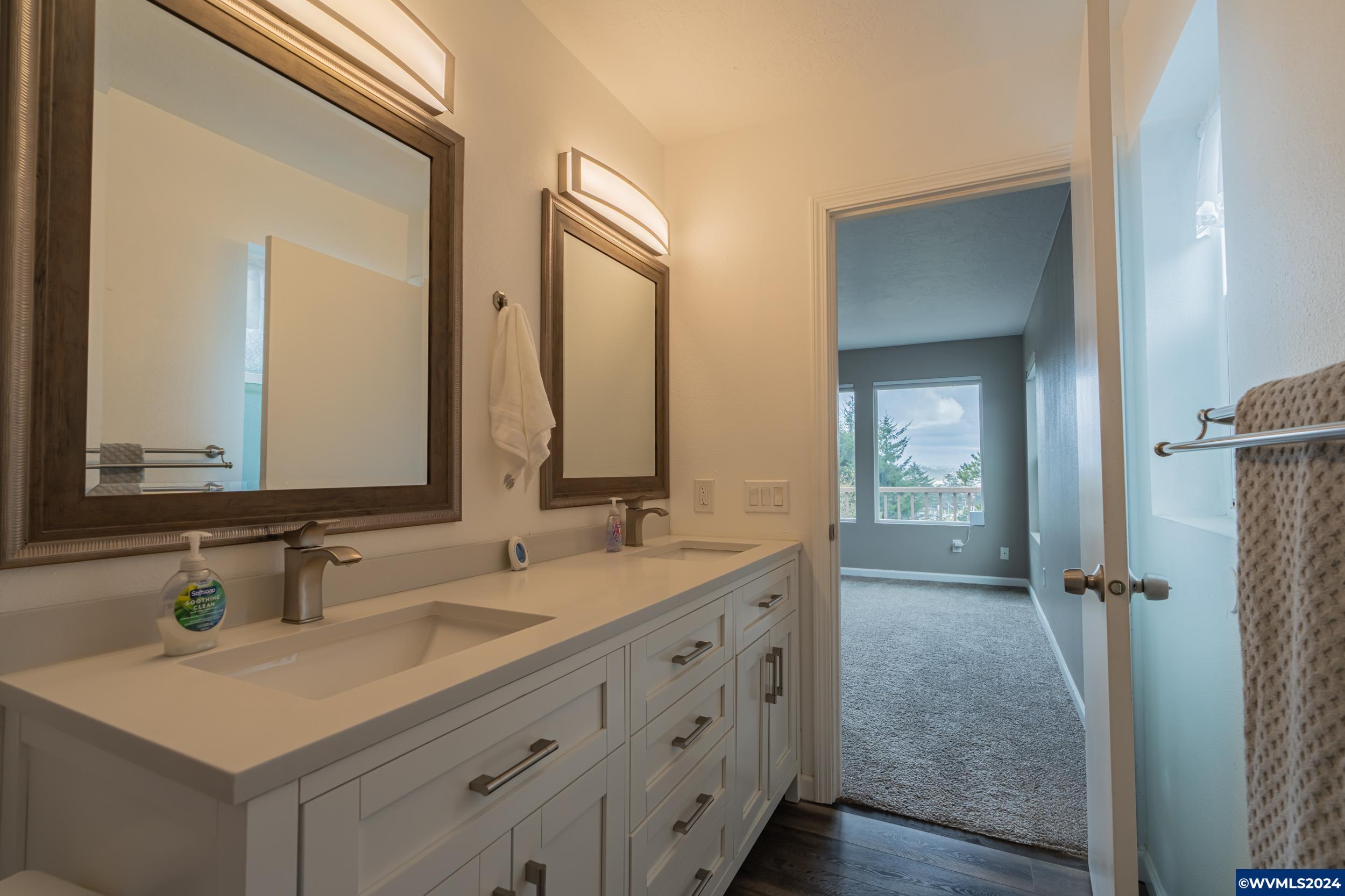 Newport, Oregon 97365, United States, 3 Bedrooms Bedrooms, ,3 BathroomsBathrooms,Residential,Active,43906