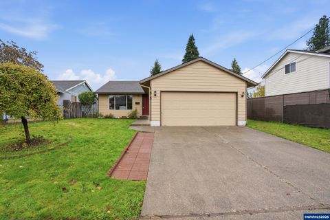 155 W Fairfield St Gladstone OR 97027