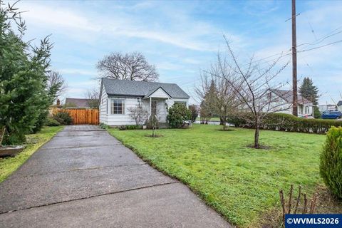 3408 Williams Av NE Salem OR 97301