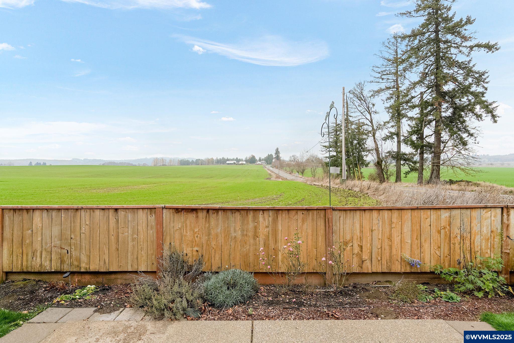 Monmouth, Oregon 97361, United States, 4 Bedrooms Bedrooms, ,2 BathroomsBathrooms,Residential,Active,250616