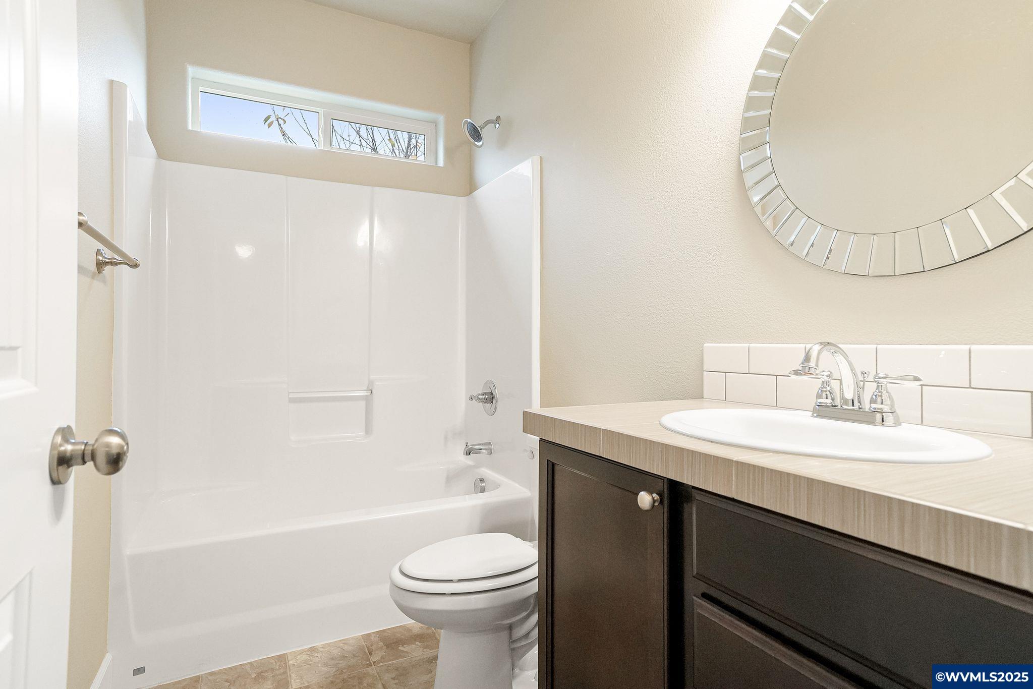 Monmouth, Oregon 97361, United States, 4 Bedrooms Bedrooms, ,2 BathroomsBathrooms,Residential,Active,250616