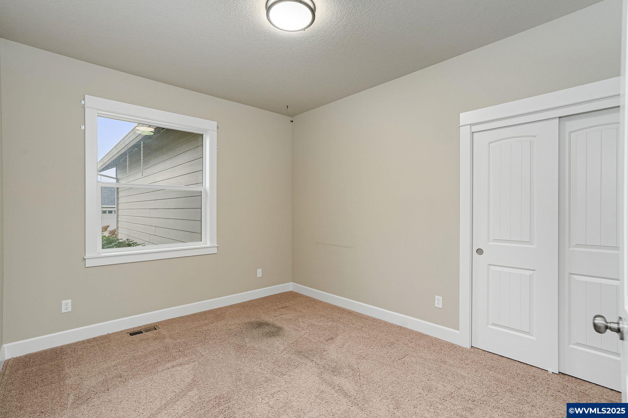 Monmouth, Oregon 97361, United States, 4 Bedrooms Bedrooms, ,2 BathroomsBathrooms,Residential,Active,250616