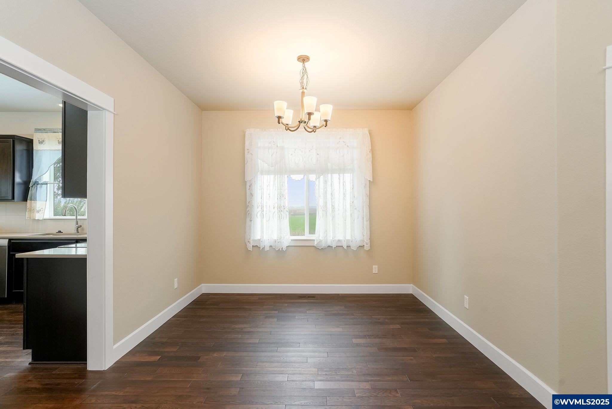 Monmouth, Oregon 97361, United States, 4 Bedrooms Bedrooms, ,2 BathroomsBathrooms,Residential,Active,250616