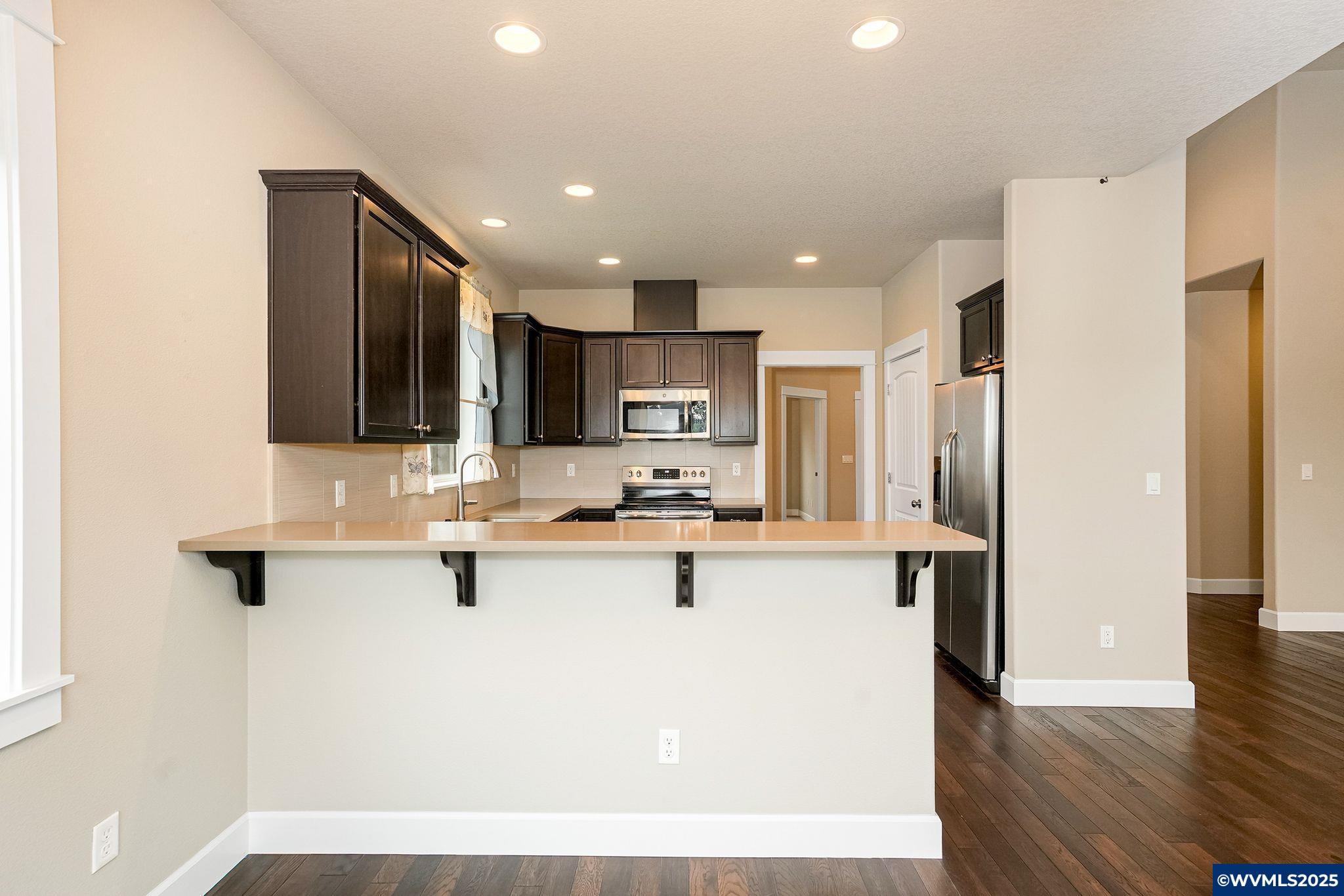 Monmouth, Oregon 97361, United States, 4 Bedrooms Bedrooms, ,2 BathroomsBathrooms,Residential,Active,250616