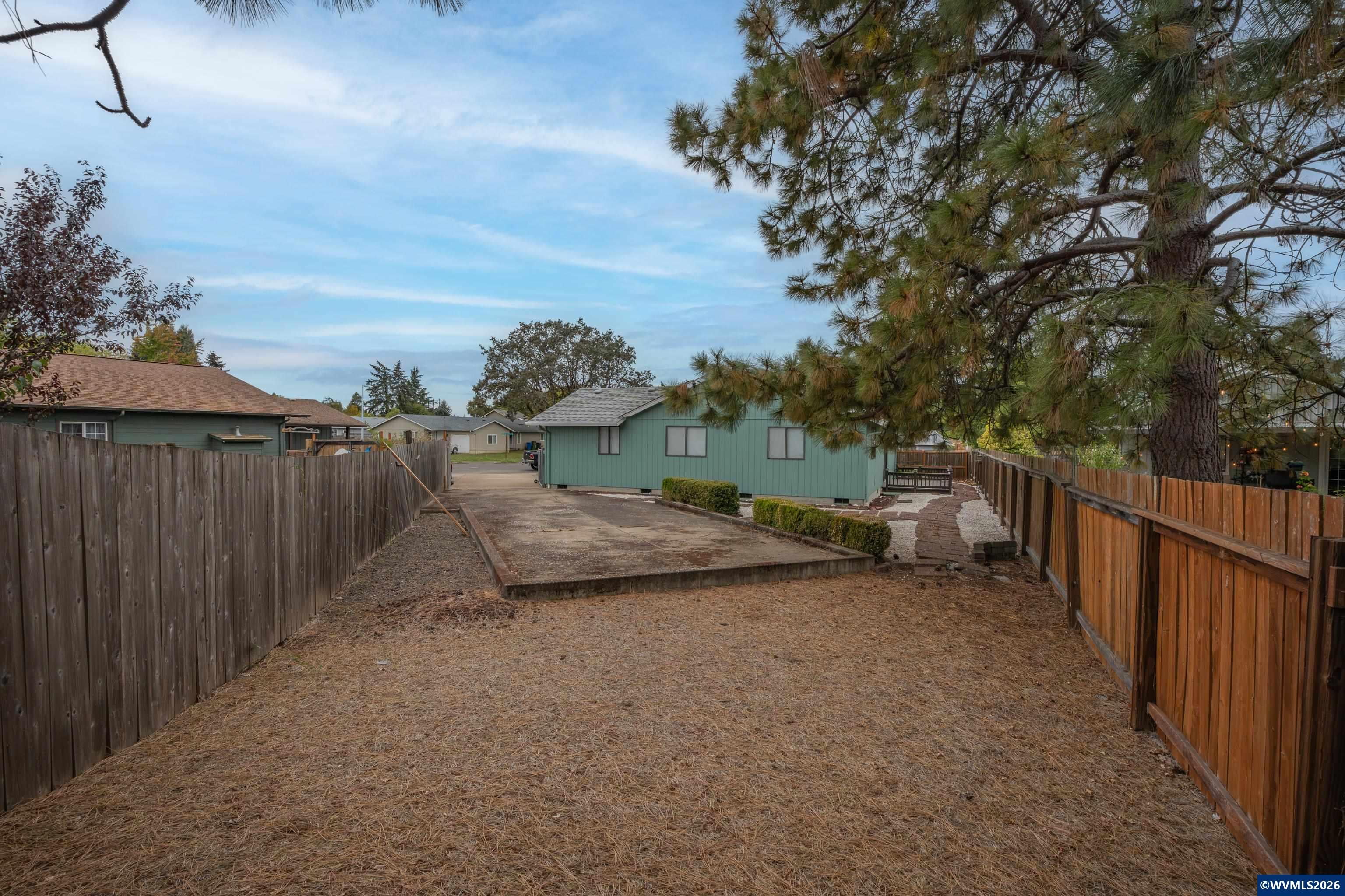 1285 Laurelhurst Dr