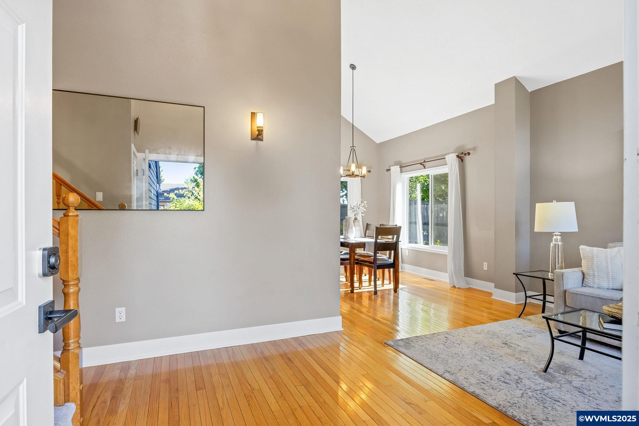 5652 Bluestem Pl
