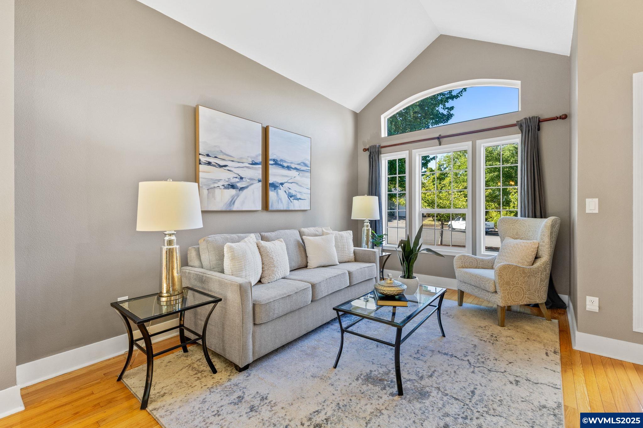 5652 Bluestem Pl