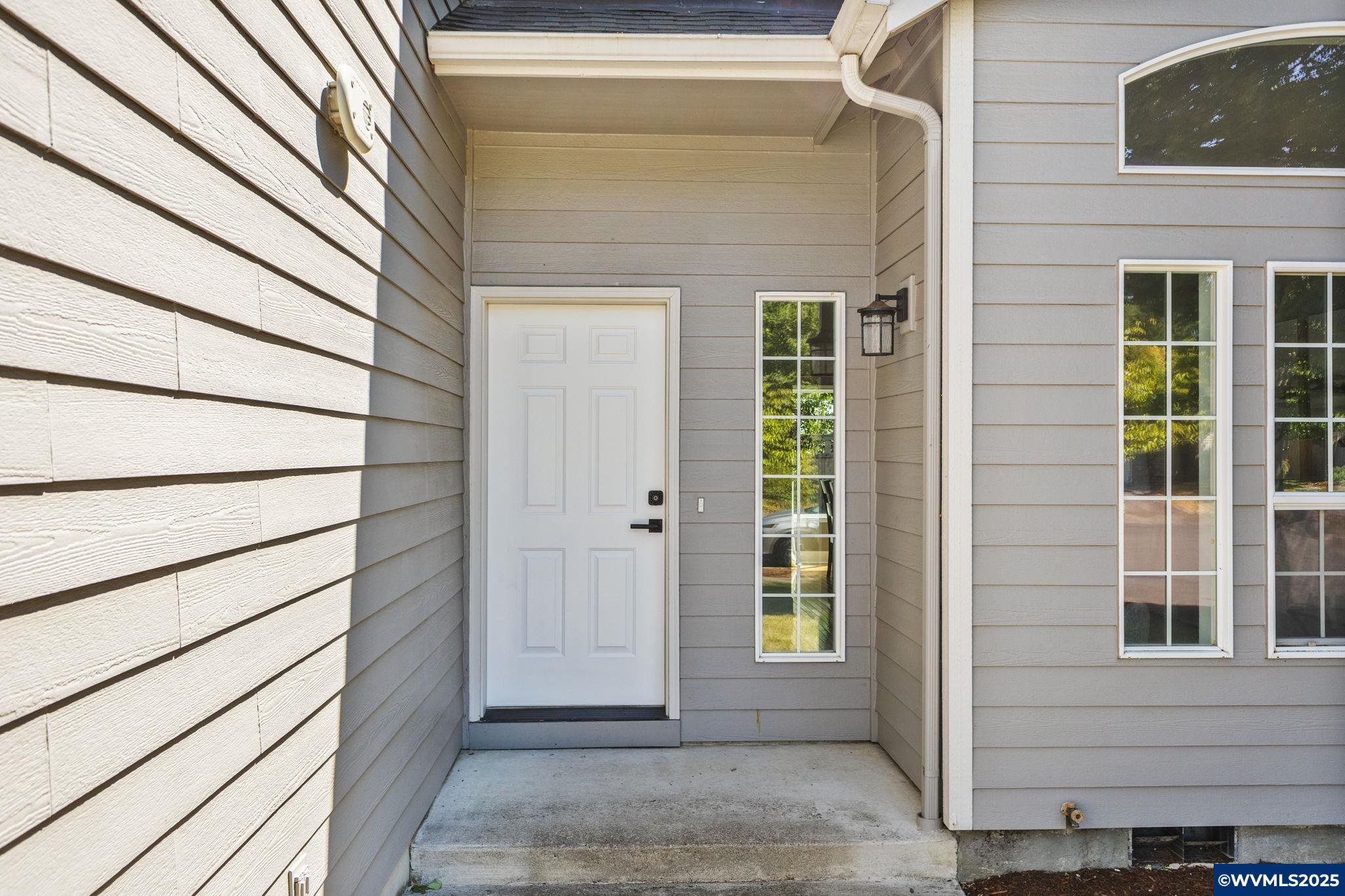 5652 Bluestem Pl