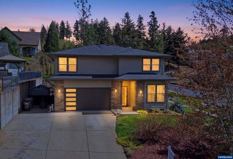 808 Northpoint Lp Brownsville OR 97327