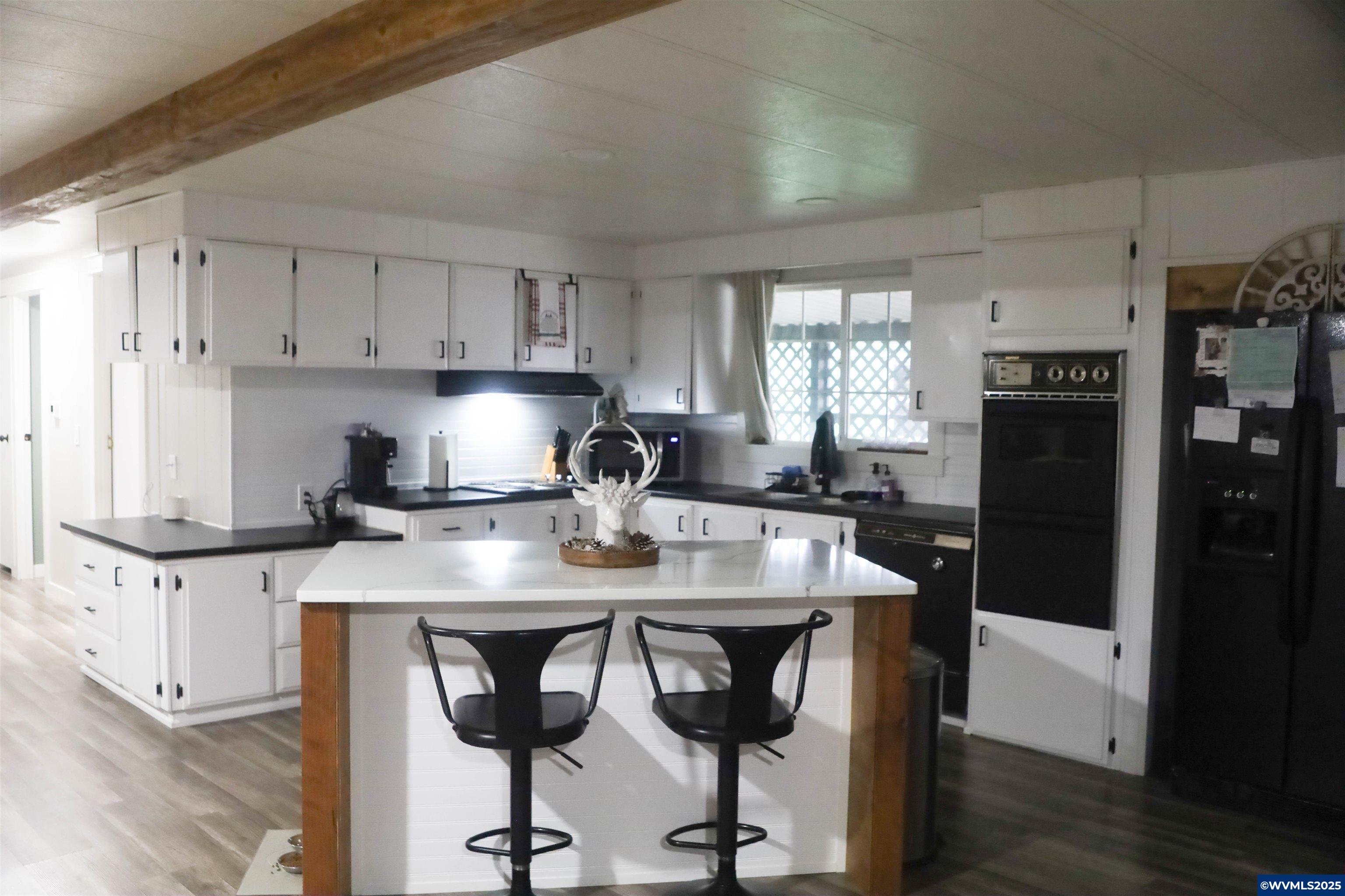 300 SE Goodnight #83 Av