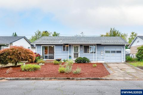 1916 Rainier Rd Woodburn OR 97071