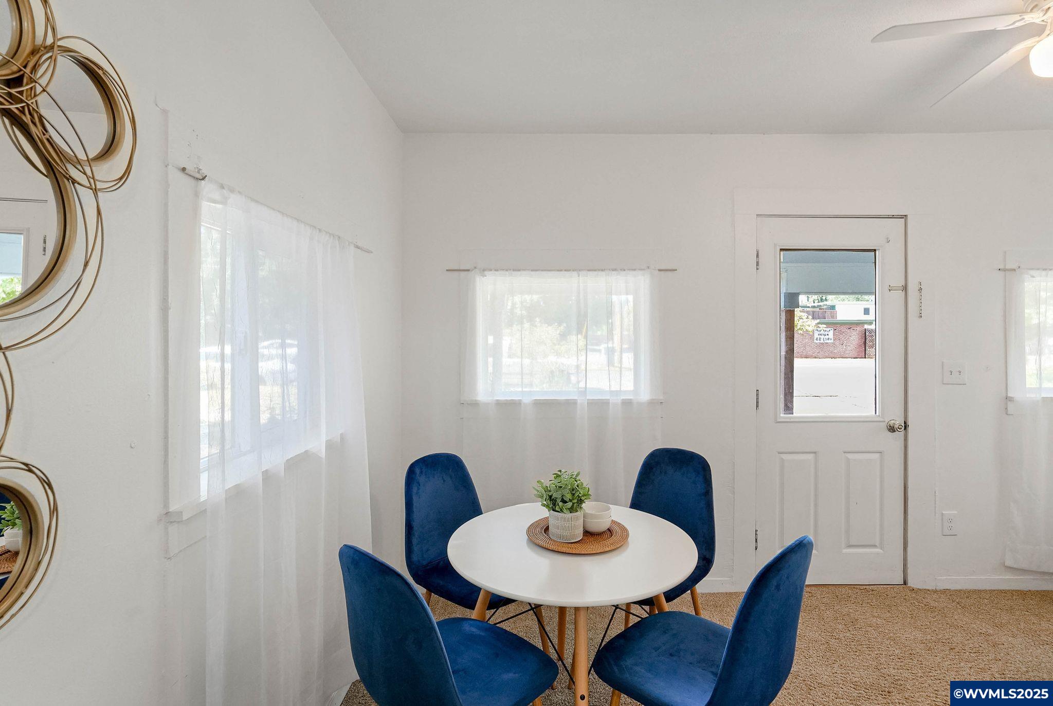 515 NW Polk Av