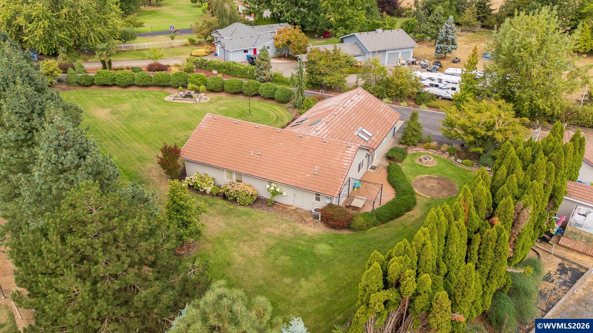 1140 Clover Valley Ct NE