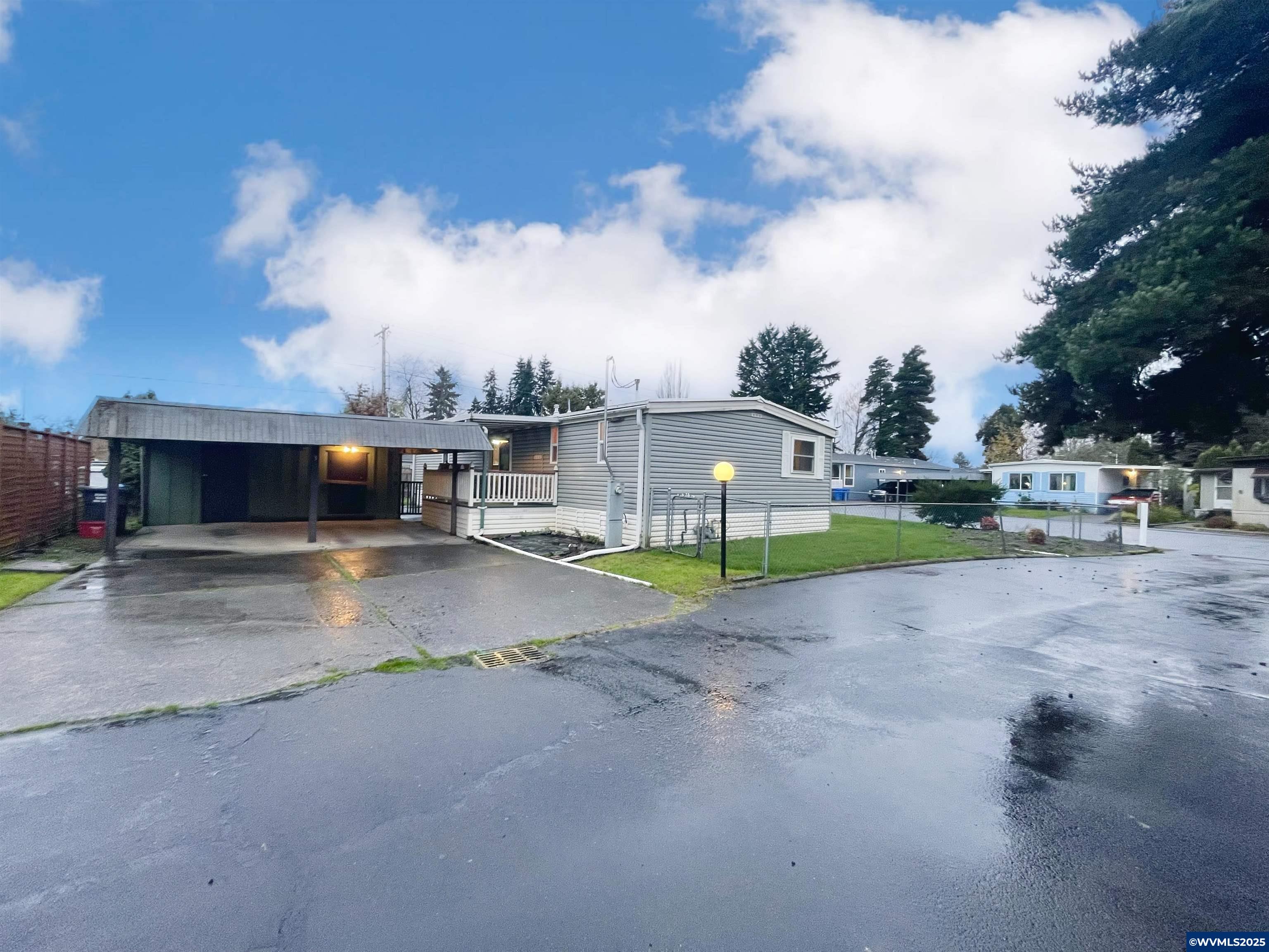 4915 Swegle #3 Rd NE