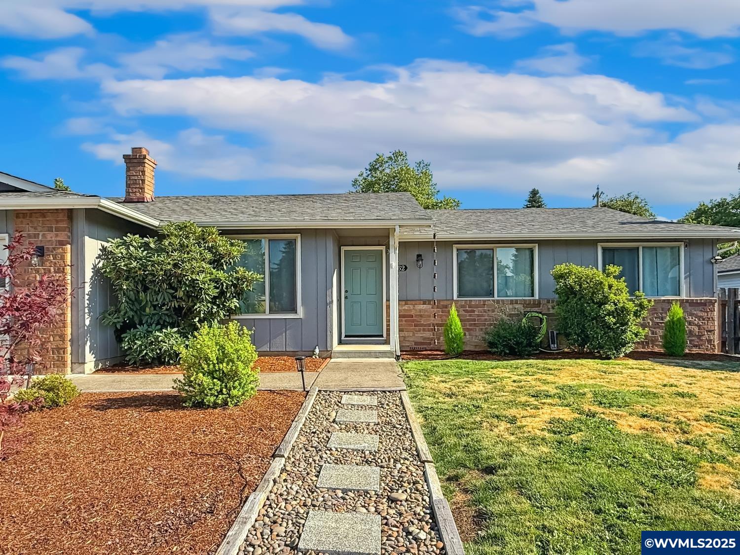 762 Randall Dr