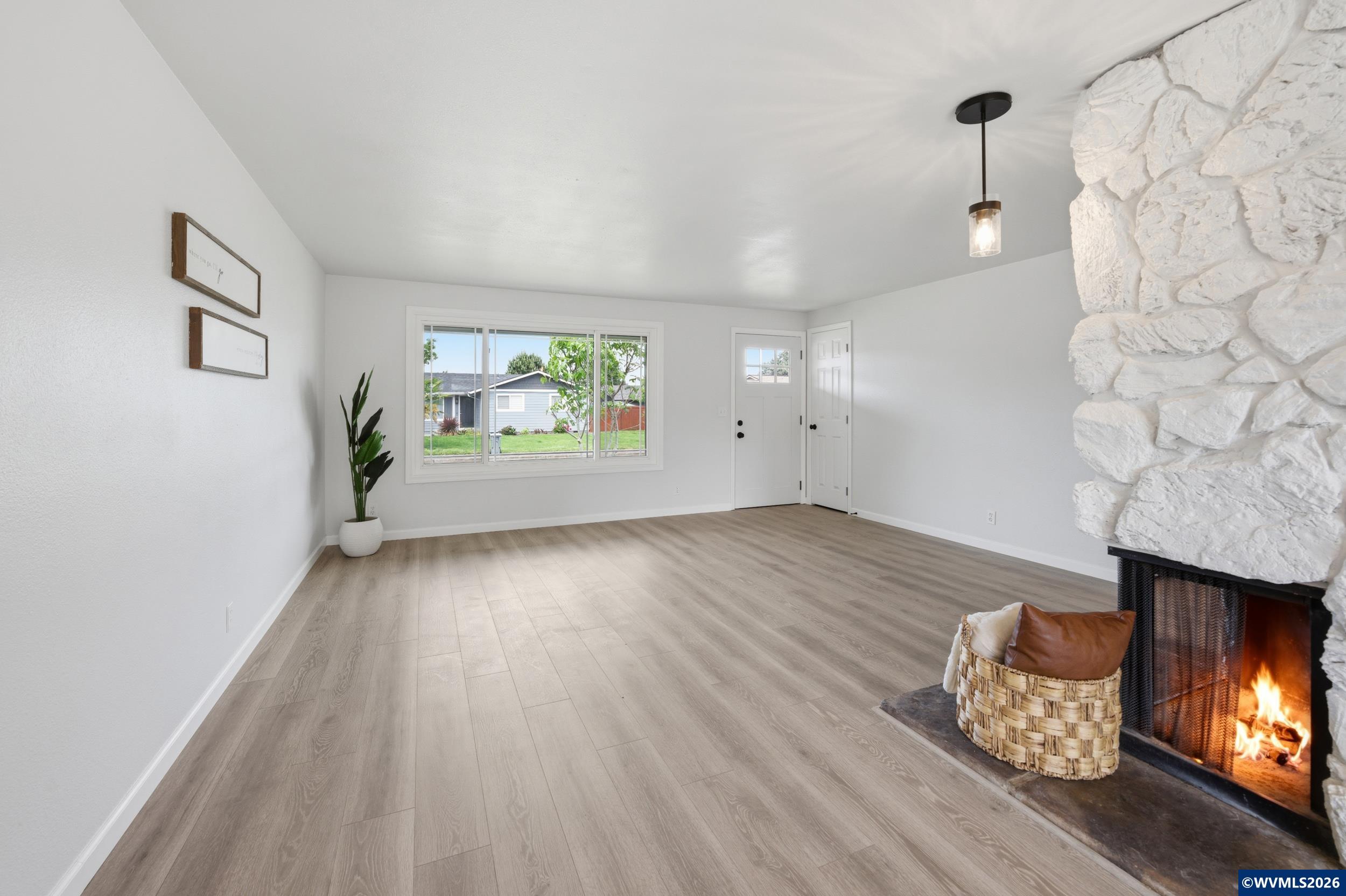 4658 Squire Ct NE