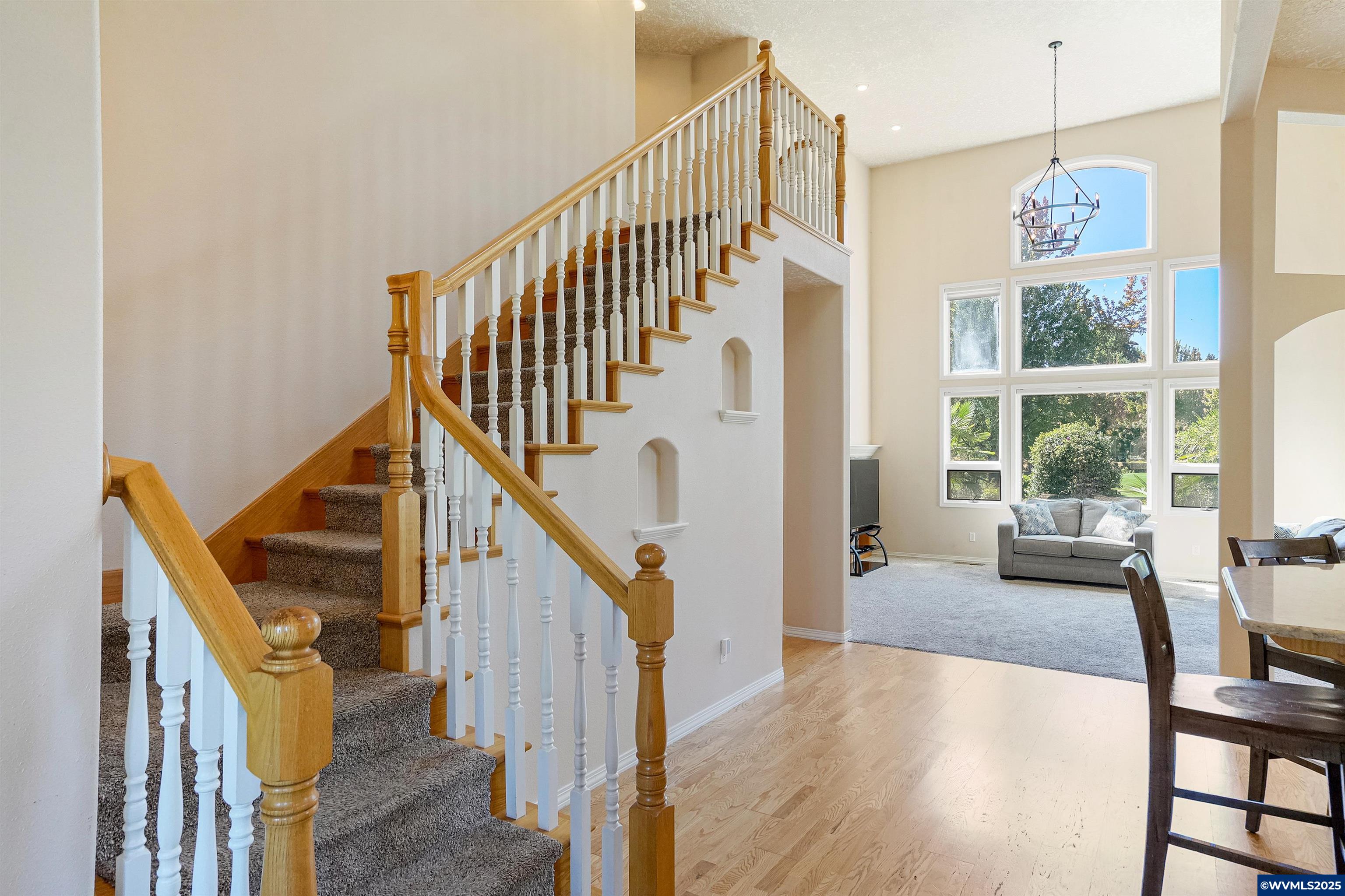 Woodburn, Oregon 97071, United States, 4 Bedrooms Bedrooms, ,3 BathroomsBathrooms,Residential,Active,198383