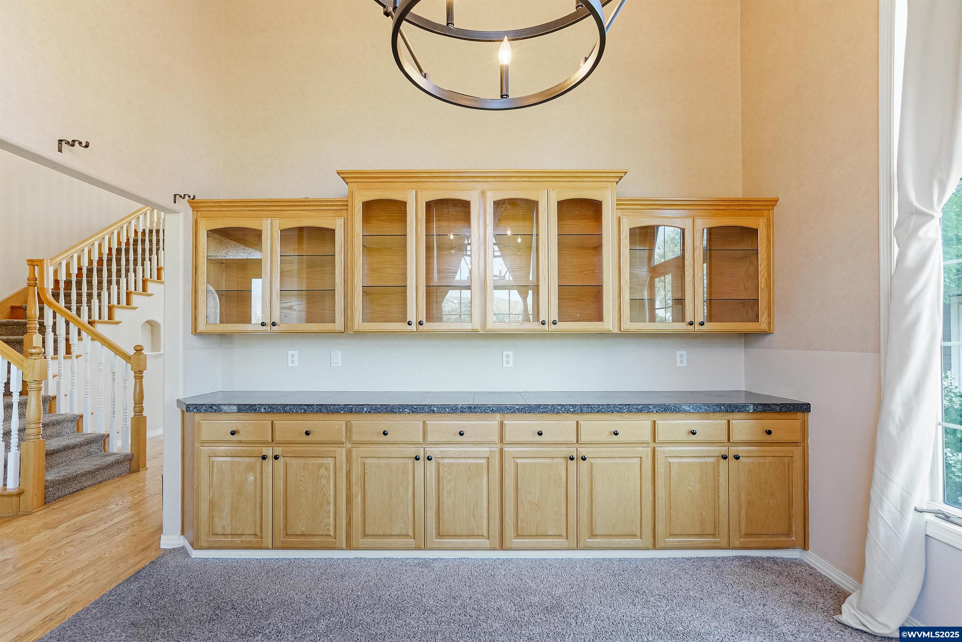 Woodburn, Oregon 97071, United States, 4 Bedrooms Bedrooms, ,3 BathroomsBathrooms,Residential,Active,198383