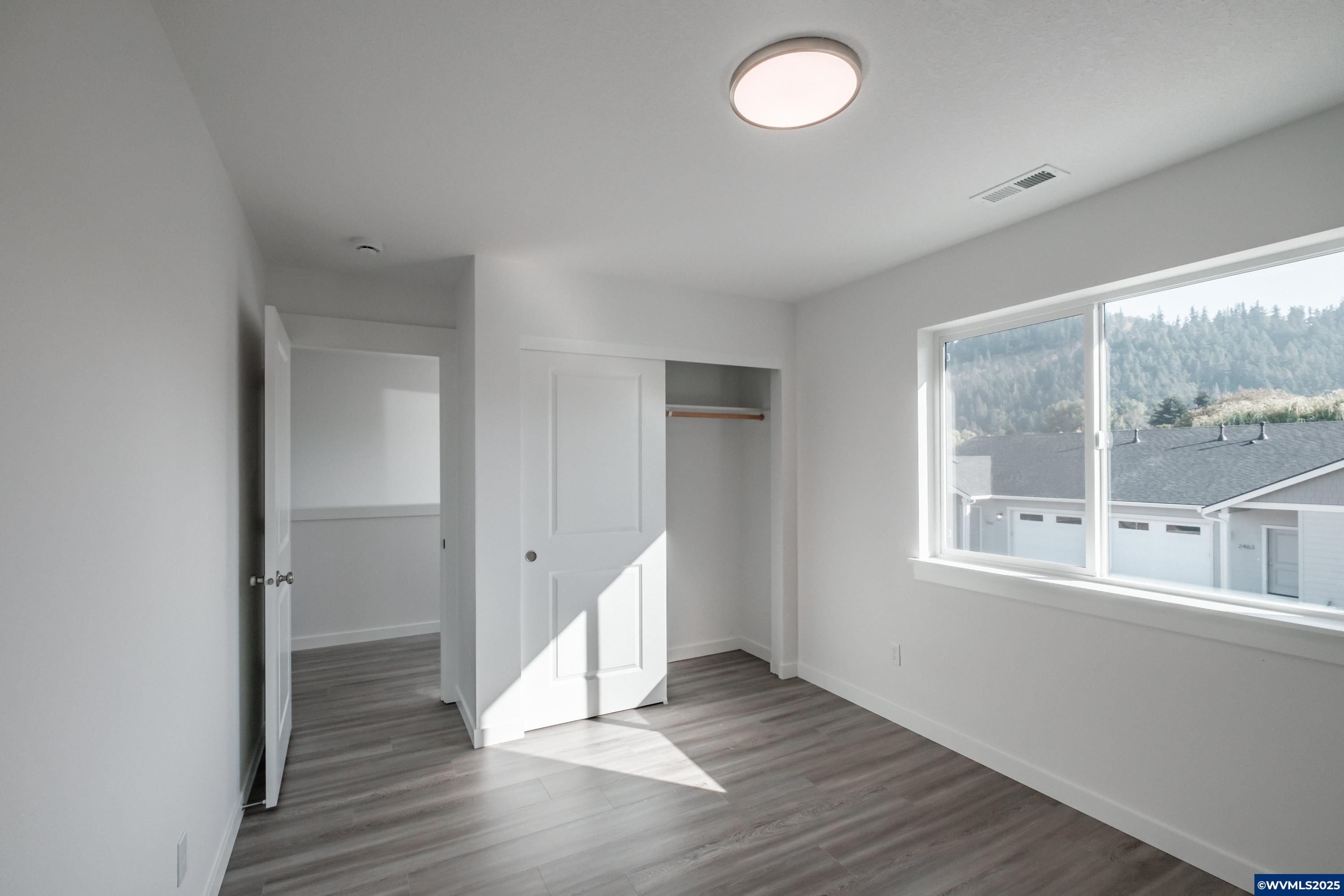 Lebanon, Oregon 97355, United States, 6 Bedrooms Bedrooms, ,6 BathroomsBathrooms,Residential,Active,193052