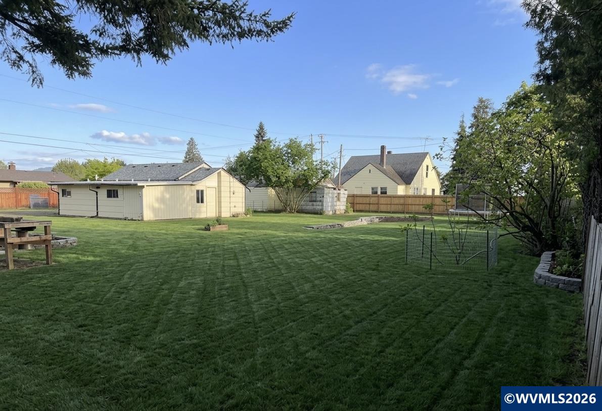 33719 Santiam Hwy