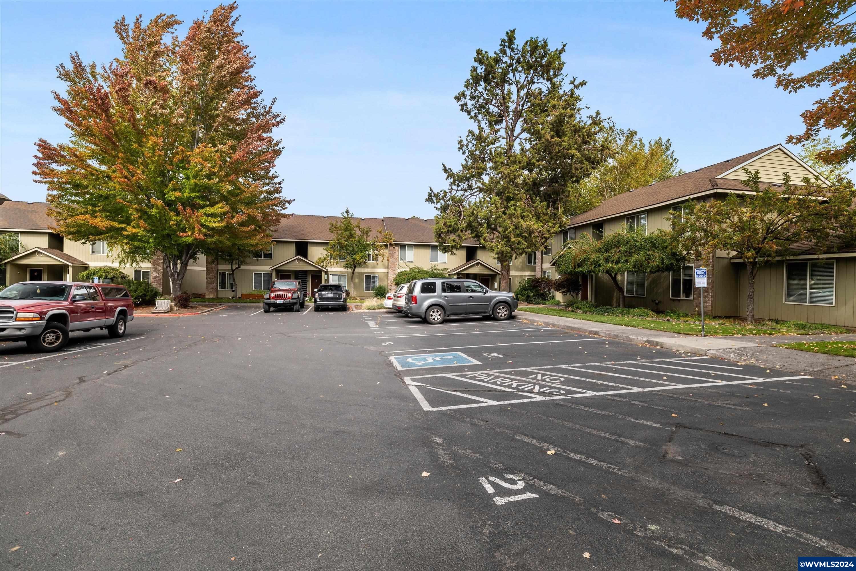 1280 NE Purcell (-1330) Bl