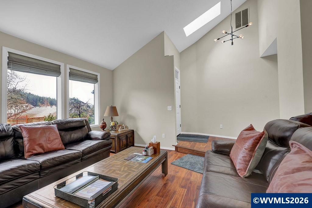 1626 Cinnamon Hill Dr SE