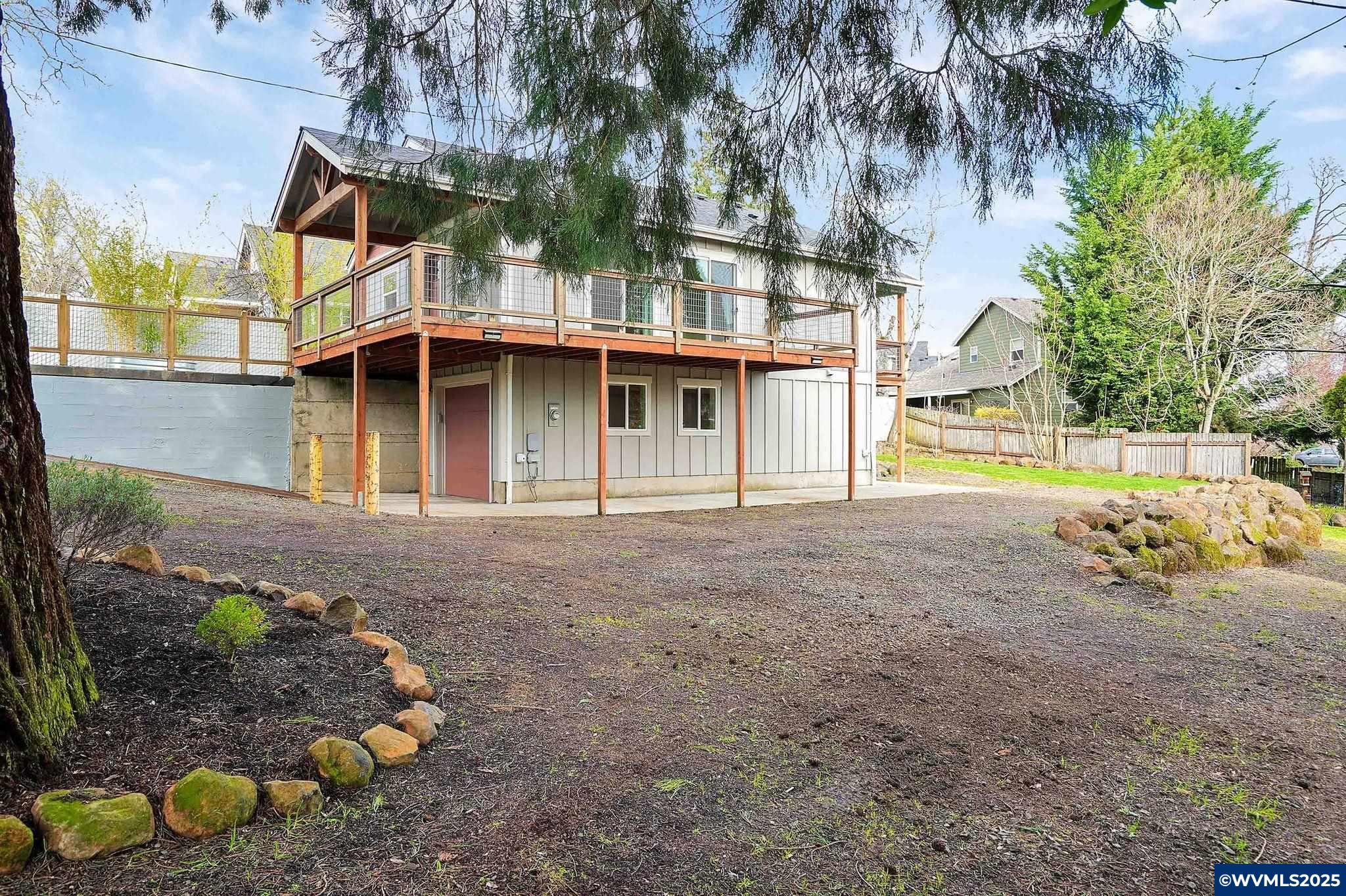 Silverton, Oregon 97381, United States, 1 Bedroom Bedrooms, ,1 BathroomBathrooms,Residential,Active,96062