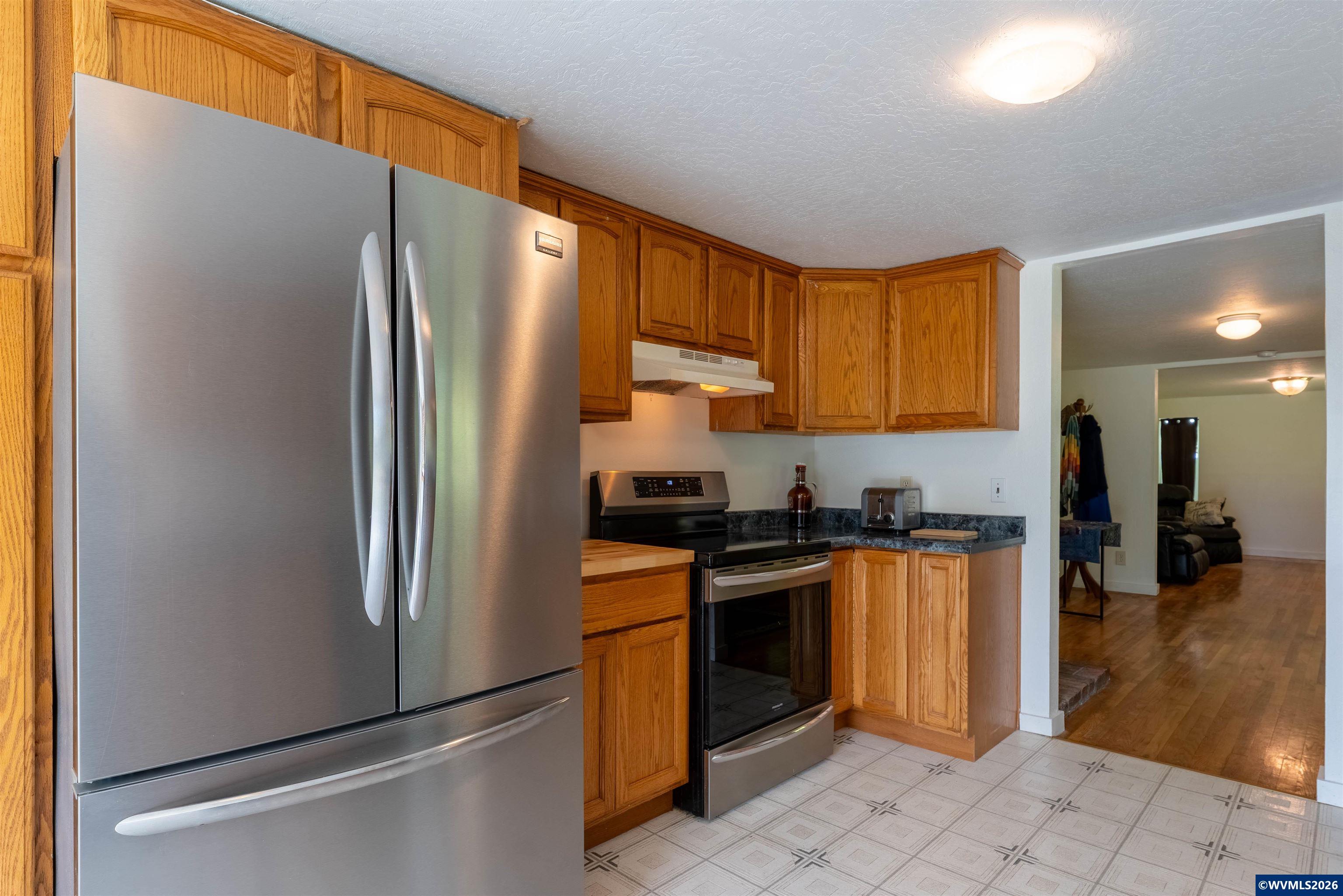 25804 Highway 99W