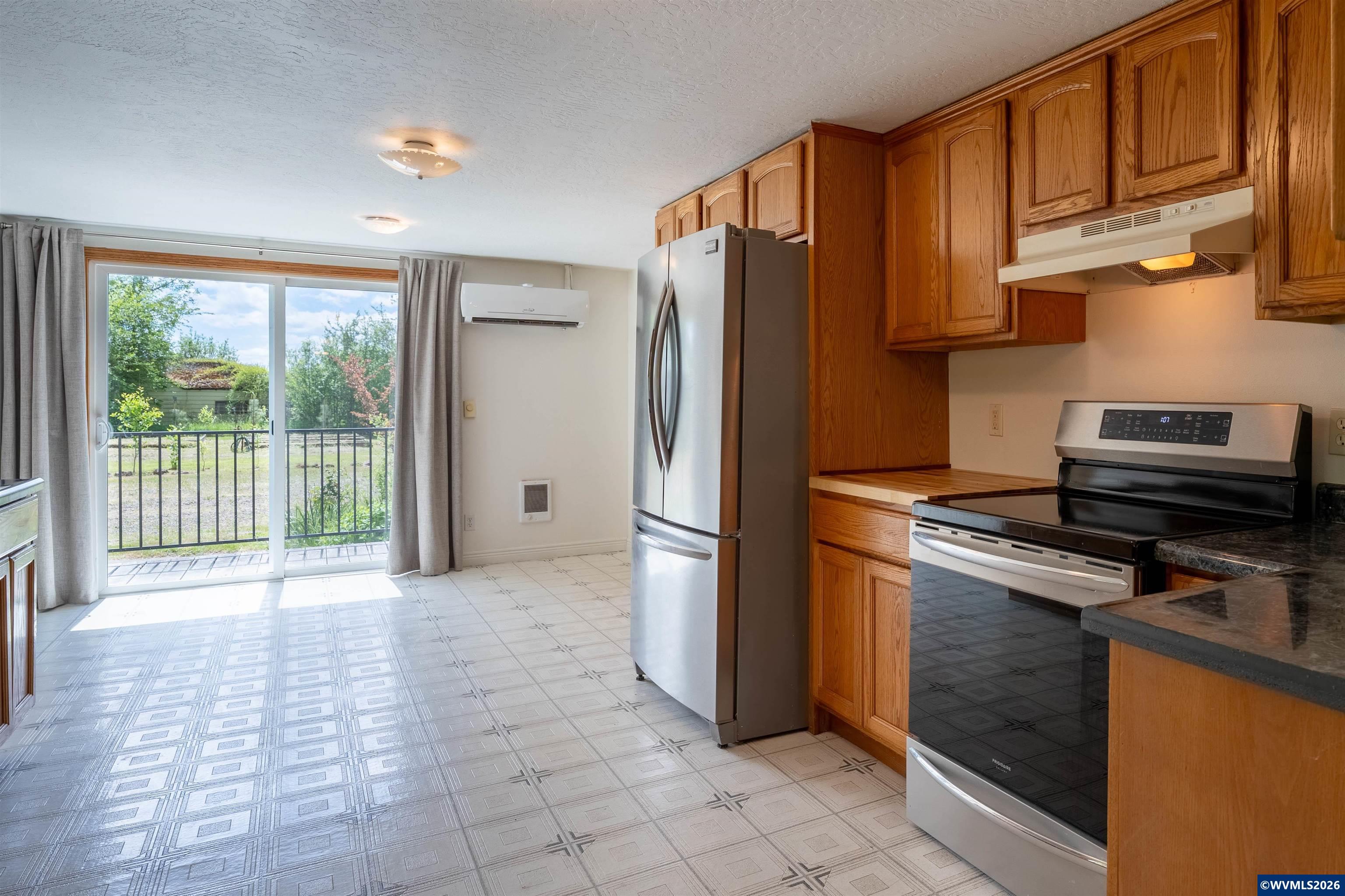 25804 Highway 99W