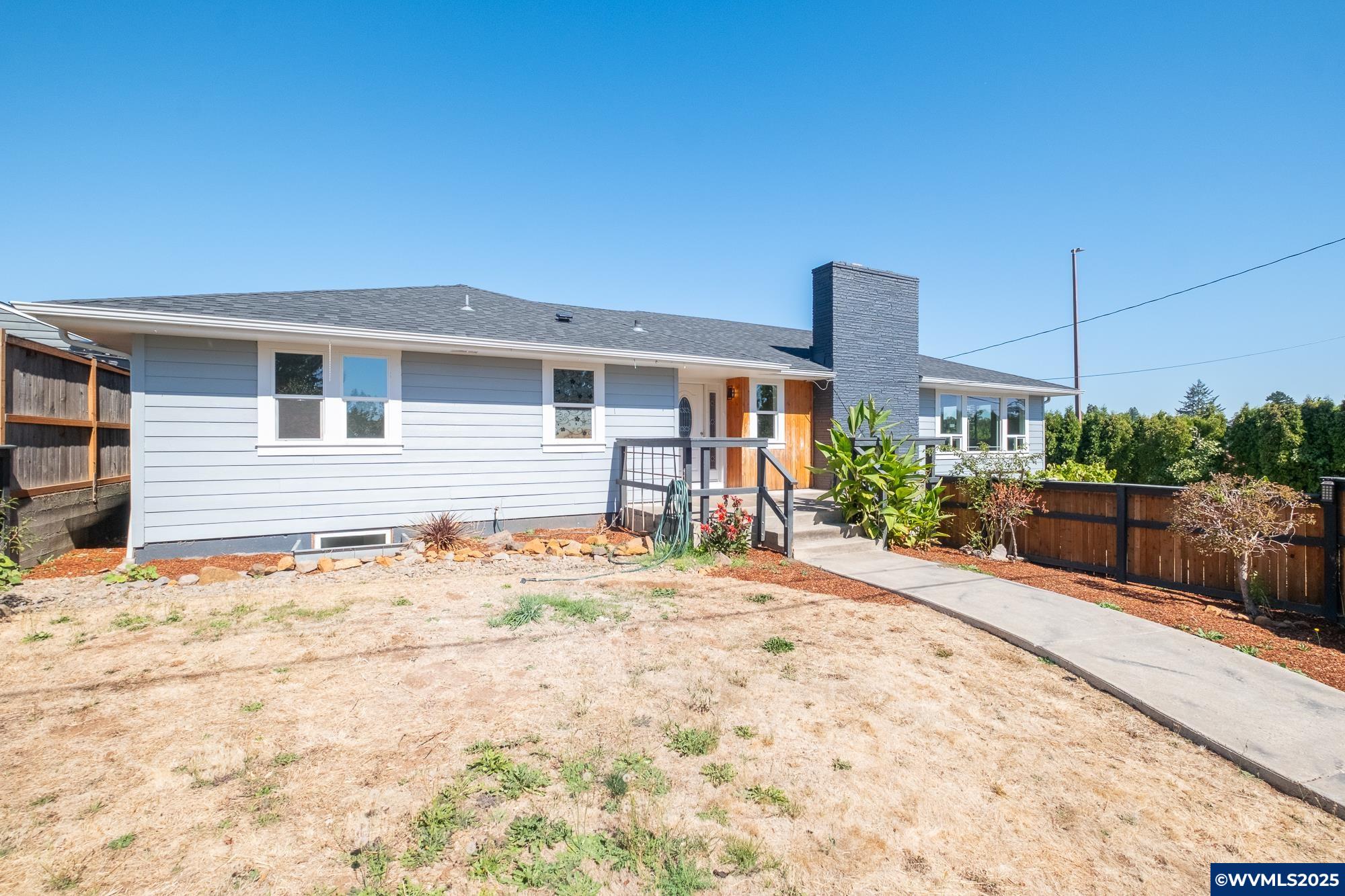 Salem, Oregon 97302, United States, 6 Bedrooms Bedrooms, ,2 BathroomsBathrooms,Residential,Pending,211641