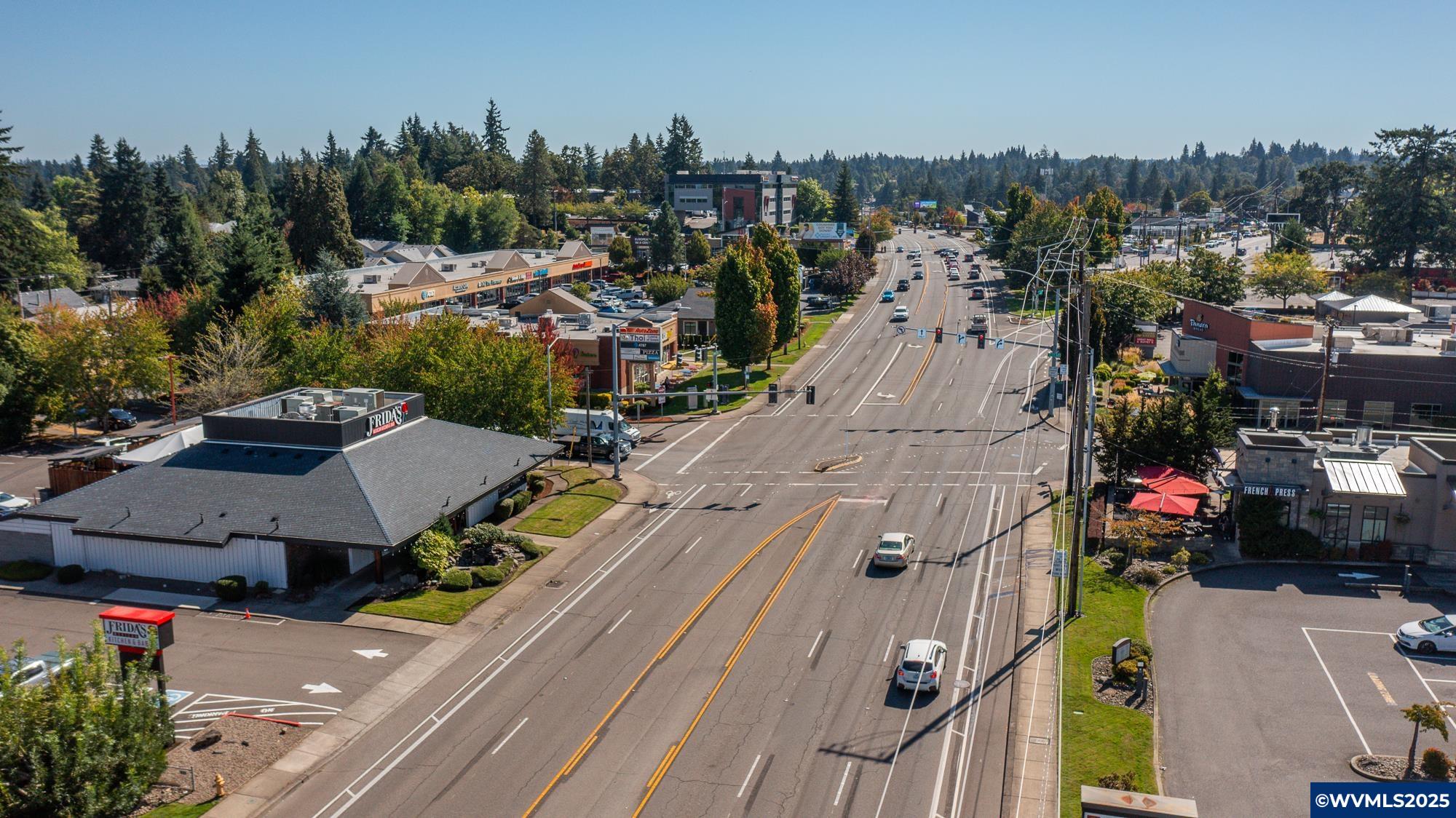 Salem, Oregon 97302, United States, 6 Bedrooms Bedrooms, ,2 BathroomsBathrooms,Residential,Pending,211641