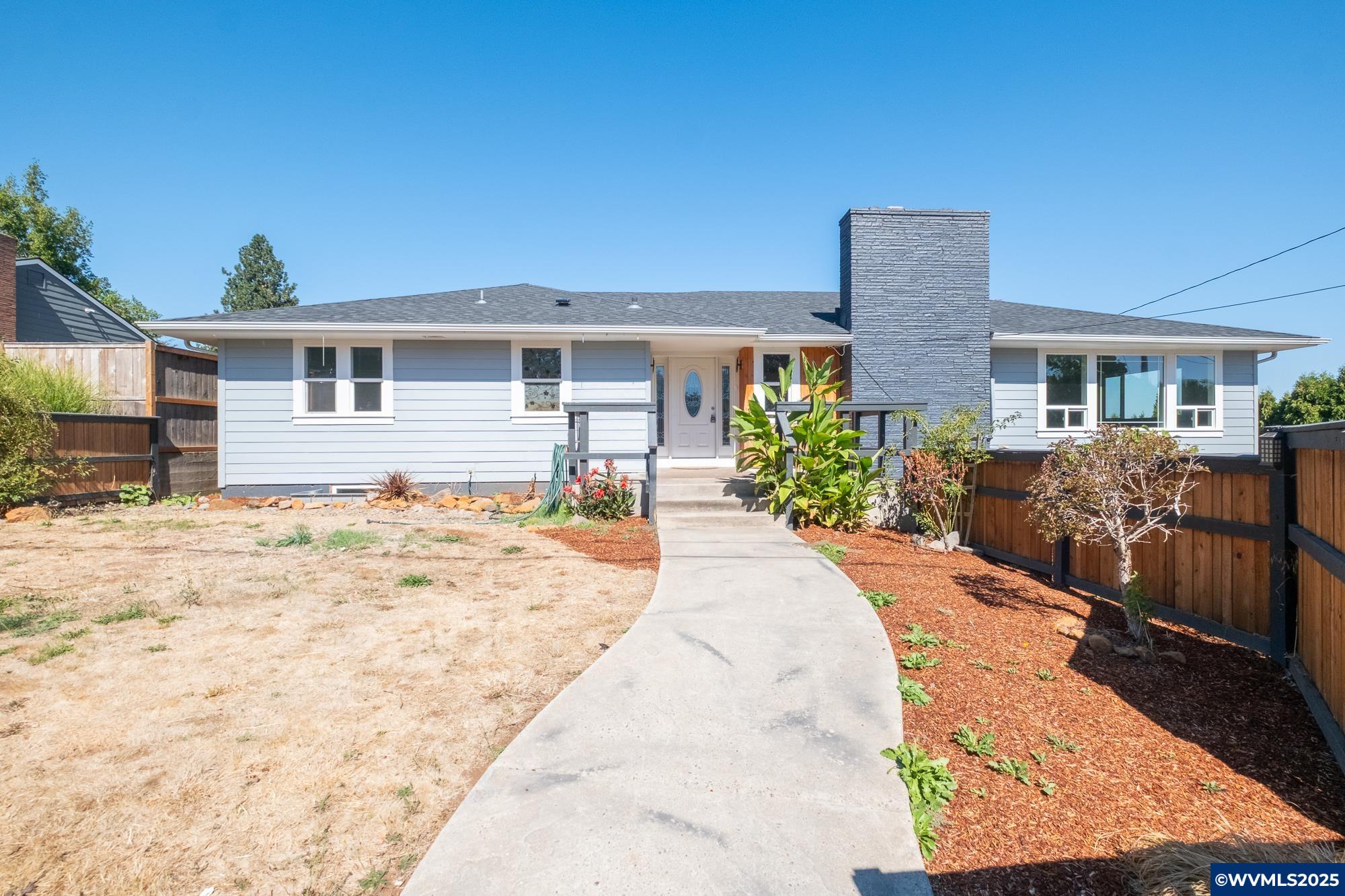 Salem, Oregon 97302, United States, 6 Bedrooms Bedrooms, ,2 BathroomsBathrooms,Residential,Pending,211641