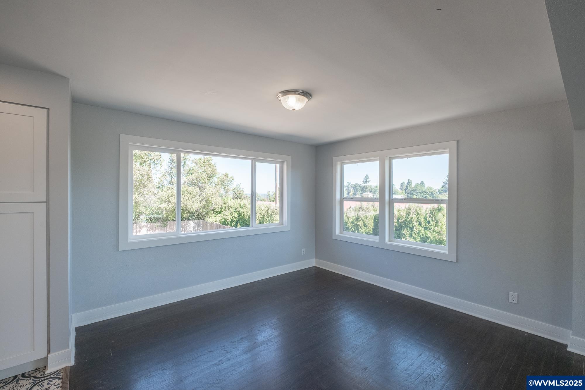 Salem, Oregon 97302, United States, 6 Bedrooms Bedrooms, ,2 BathroomsBathrooms,Residential,Pending,211641