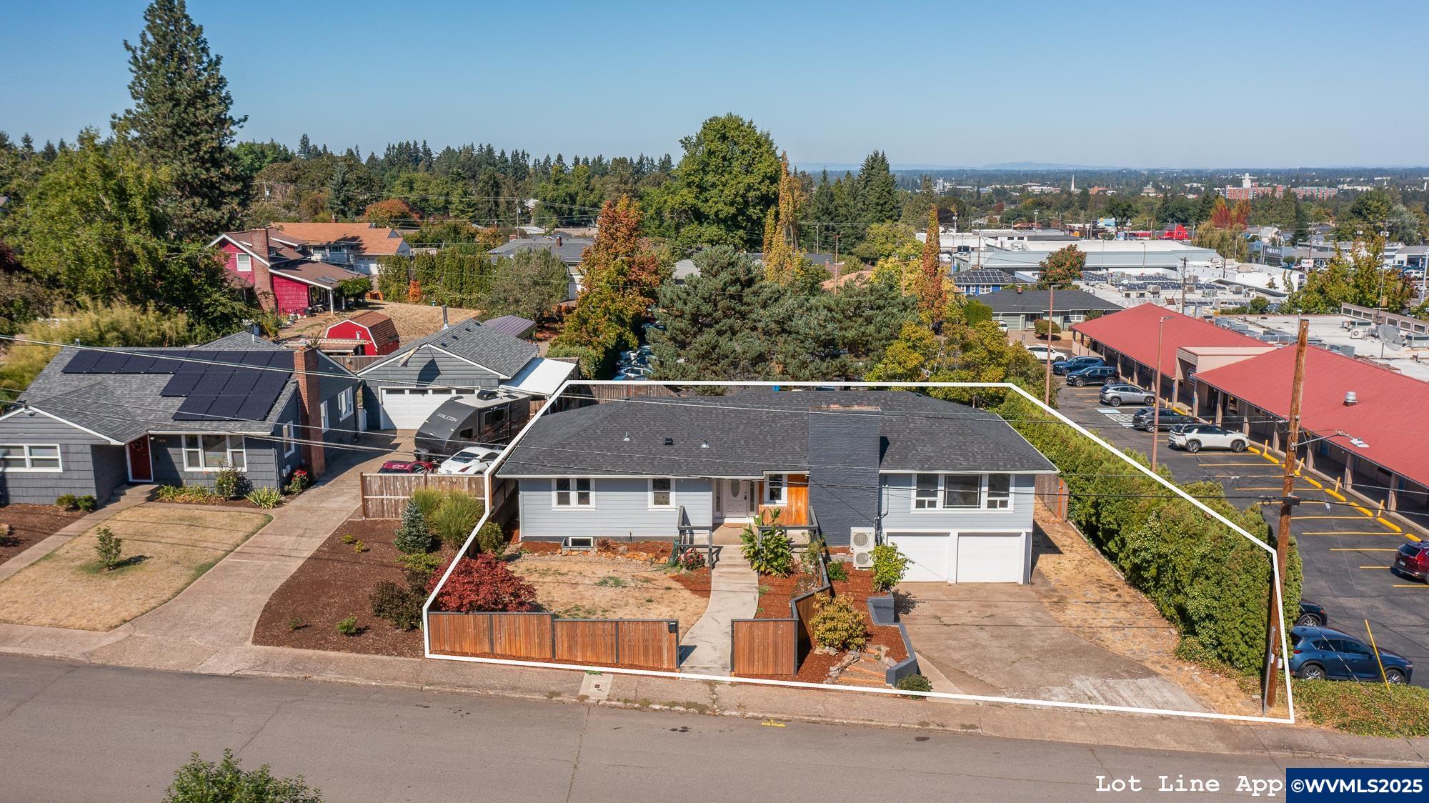 Salem, Oregon 97302, United States, 6 Bedrooms Bedrooms, ,2 BathroomsBathrooms,Residential,Pending,211641