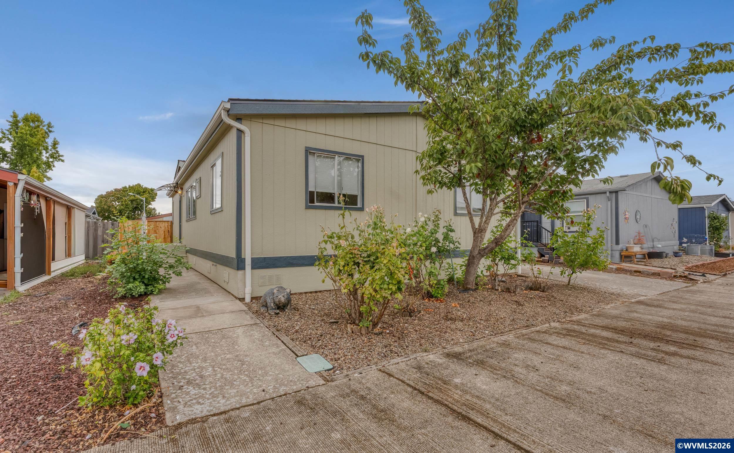 200 Market (#240) St