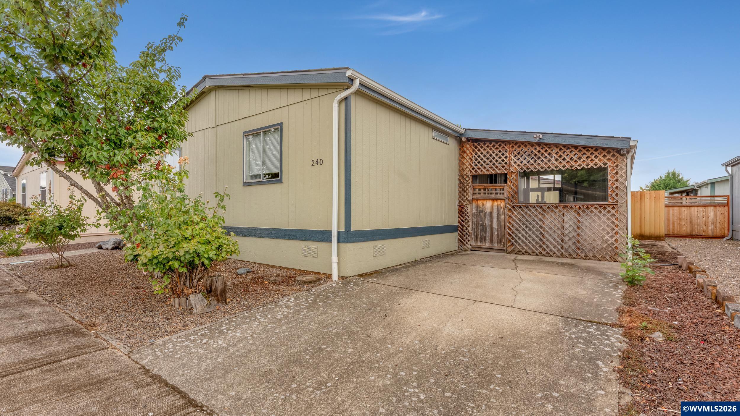 200 Market (#240) St