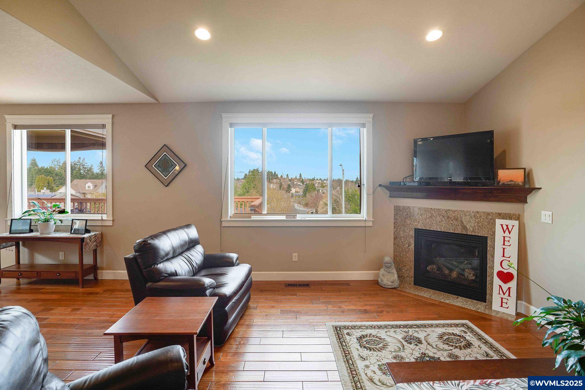 Salem, Oregon 97306, United States, 3 Bedrooms Bedrooms, ,2 BathroomsBathrooms,Residential,Active,95164