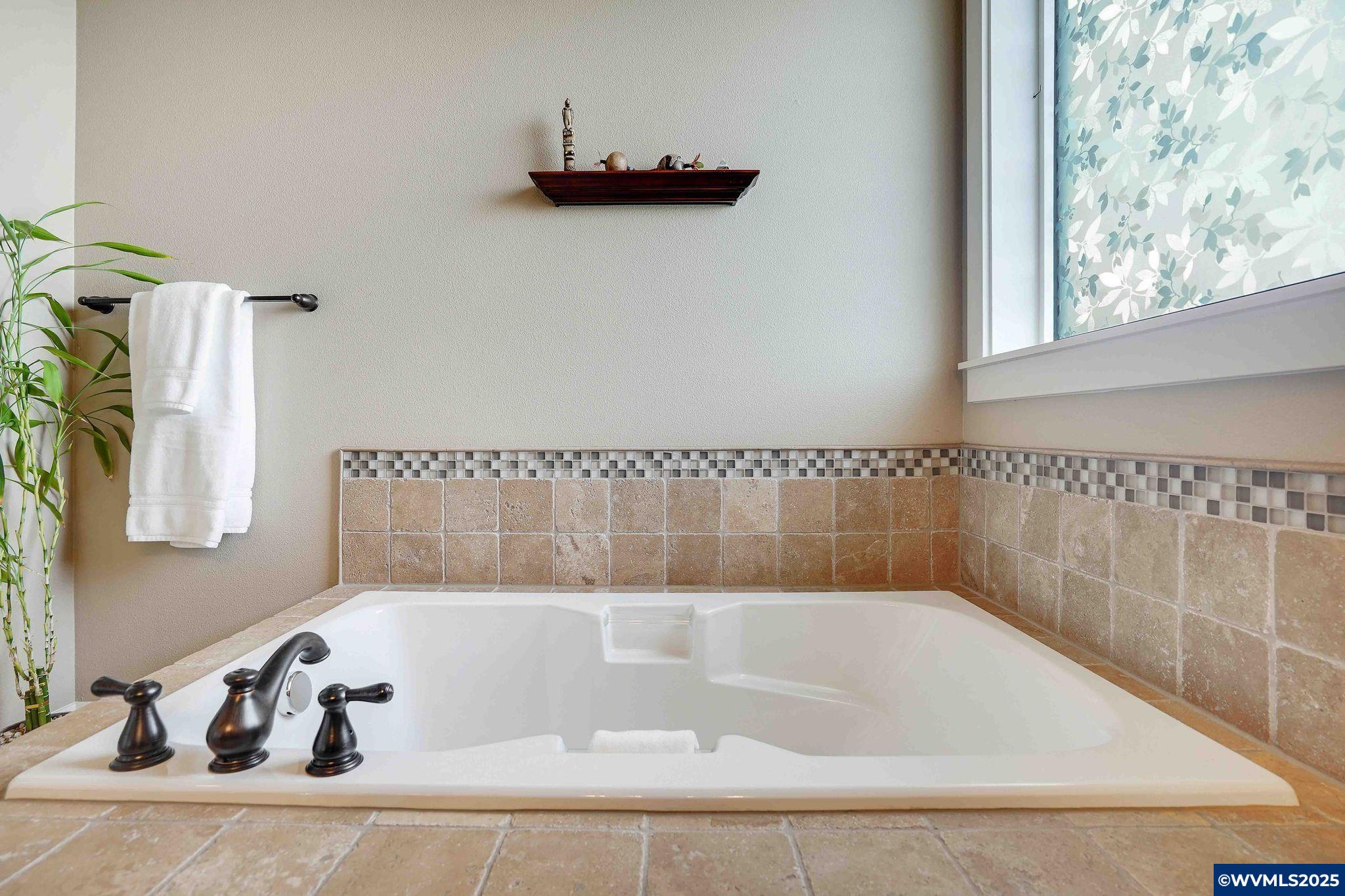 Salem, Oregon 97306, United States, 3 Bedrooms Bedrooms, ,2 BathroomsBathrooms,Residential,Active,95164