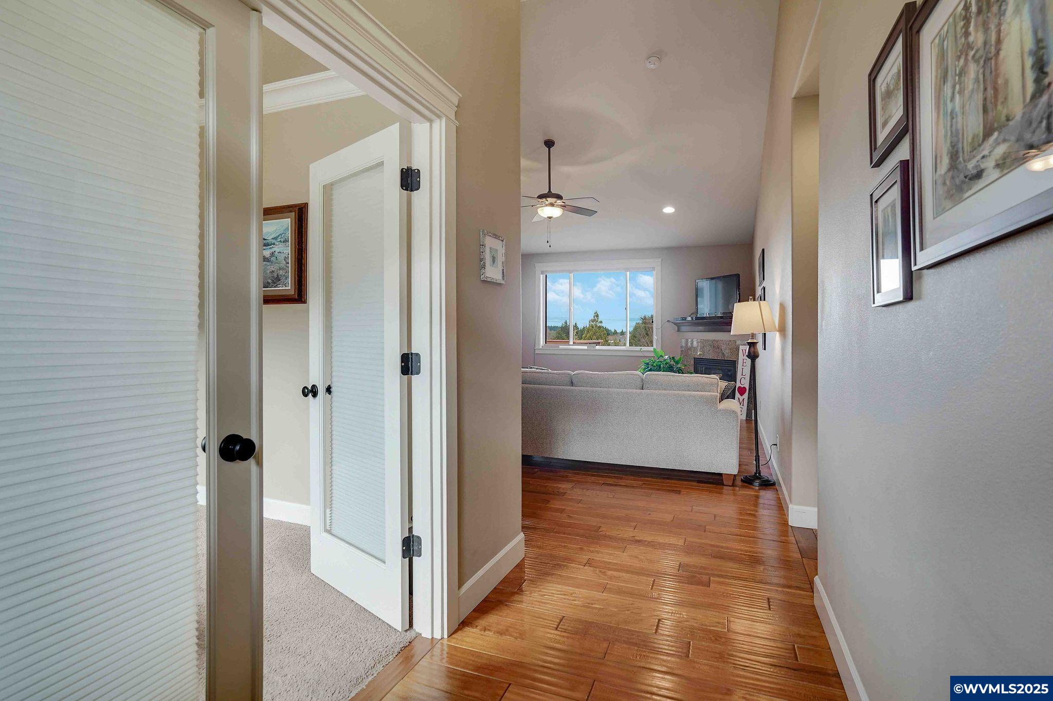 Salem, Oregon 97306, United States, 3 Bedrooms Bedrooms, ,2 BathroomsBathrooms,Residential,Active,95164