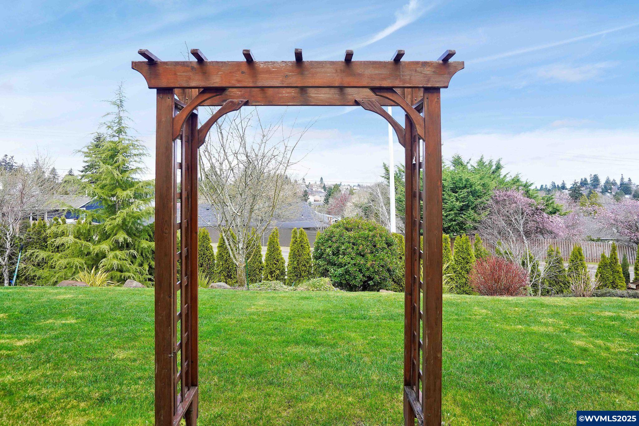 Salem, Oregon 97306, United States, 3 Bedrooms Bedrooms, ,2 BathroomsBathrooms,Residential,Active,95164