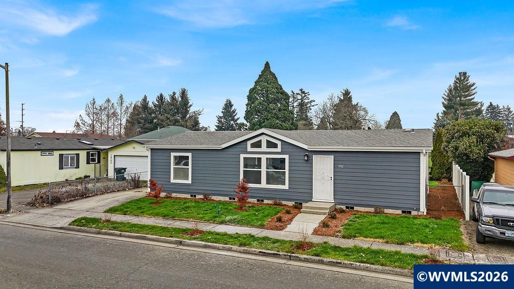 1932 Cottontail Ct NE