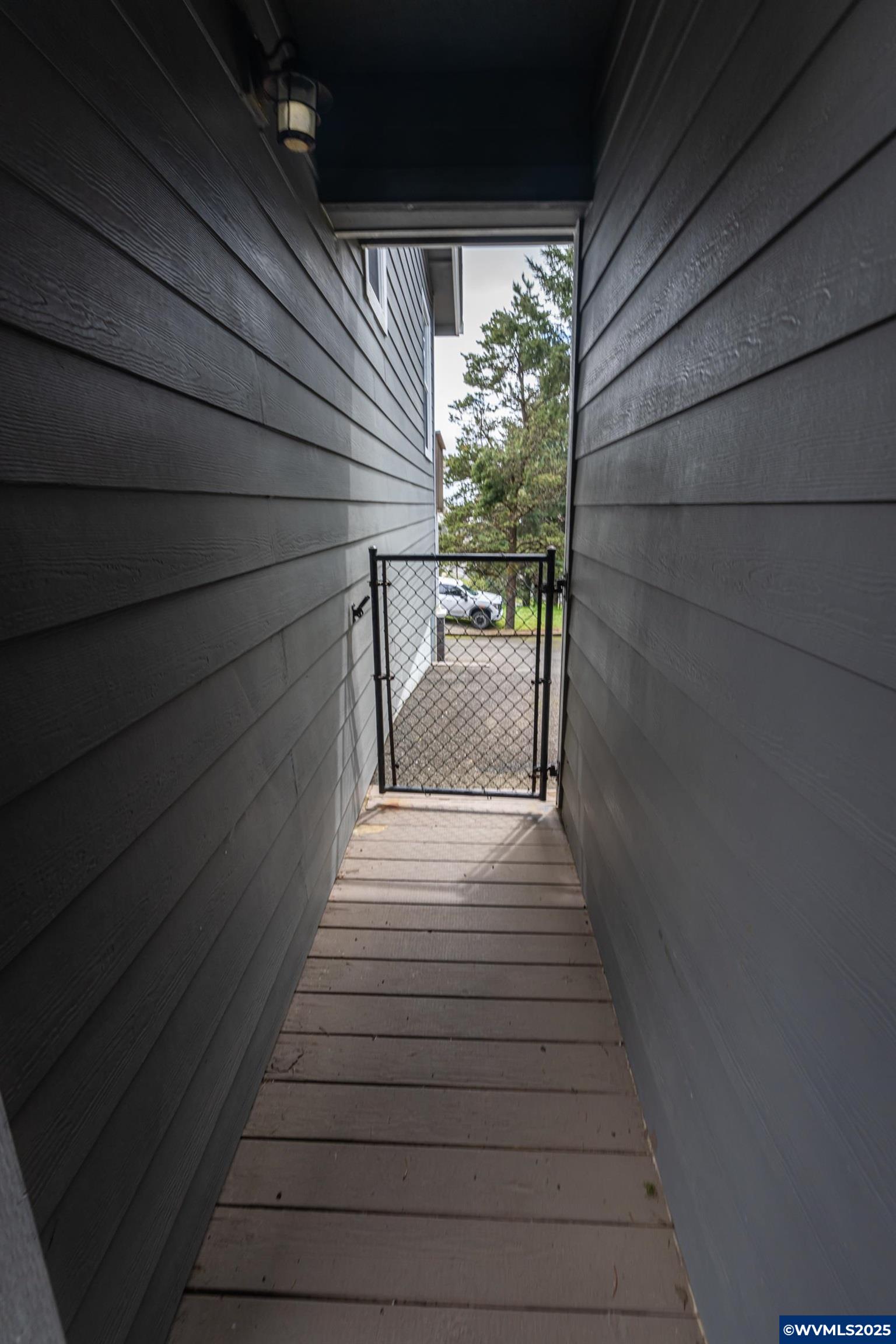 Newport, Oregon 97365, United States, 3 Bedrooms Bedrooms, ,3 BathroomsBathrooms,Residential,Pending,119714