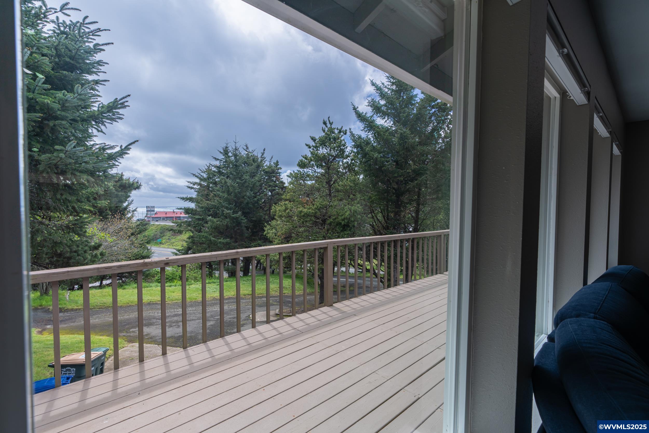 Newport, Oregon 97365, United States, 3 Bedrooms Bedrooms, ,3 BathroomsBathrooms,Residential,Pending,119714