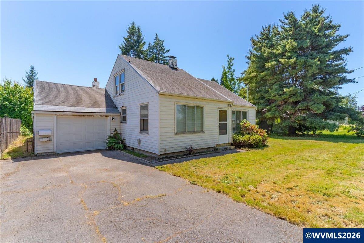 1860 Keizer Rd NE