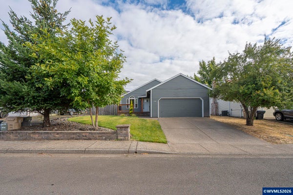330 NW DENTON AVE, DALLAS, OR 97338 - Image ac9aa35e7a9e437d3113baec9a2f6c89/3229685208