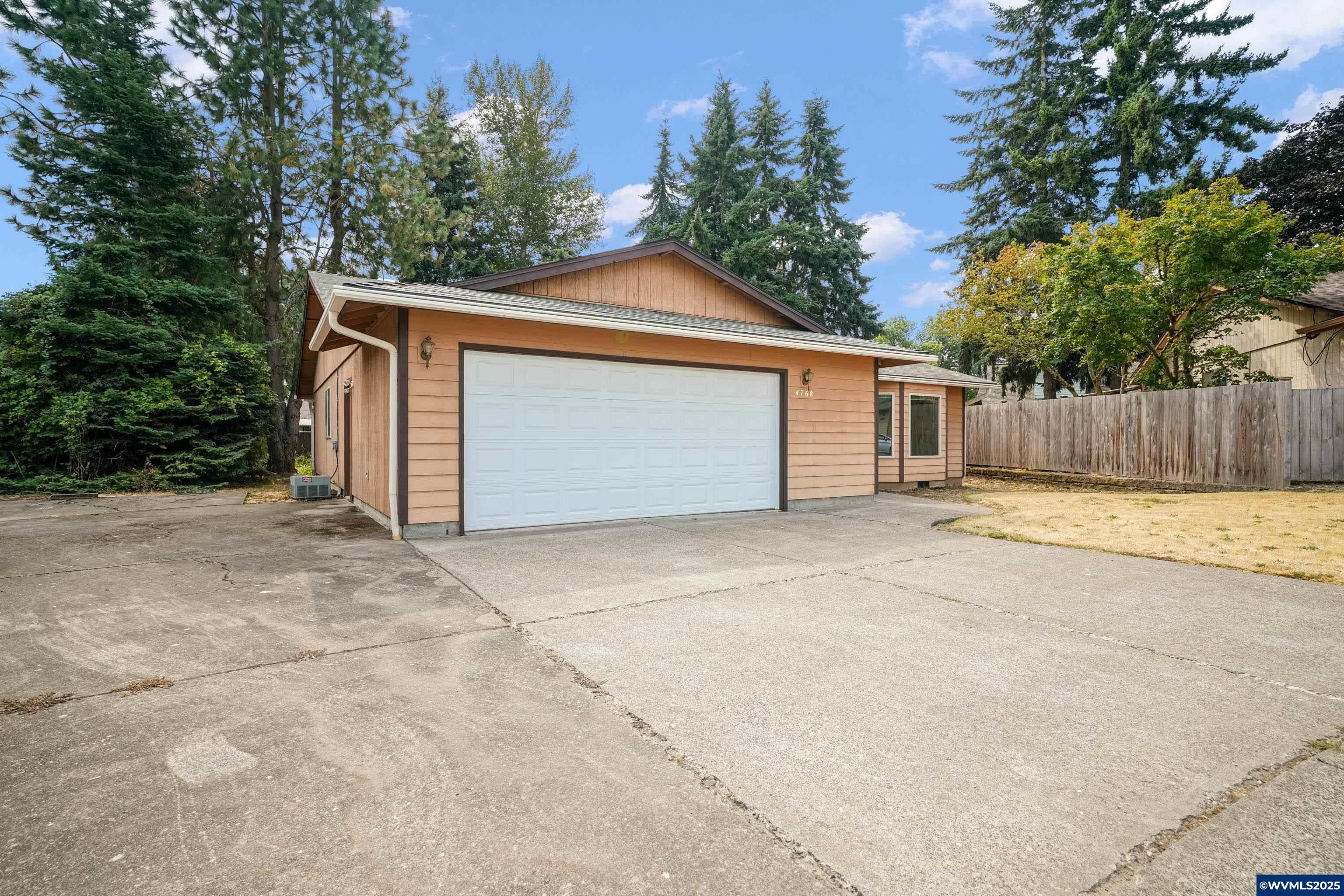 4768 San Rafael Ct NE