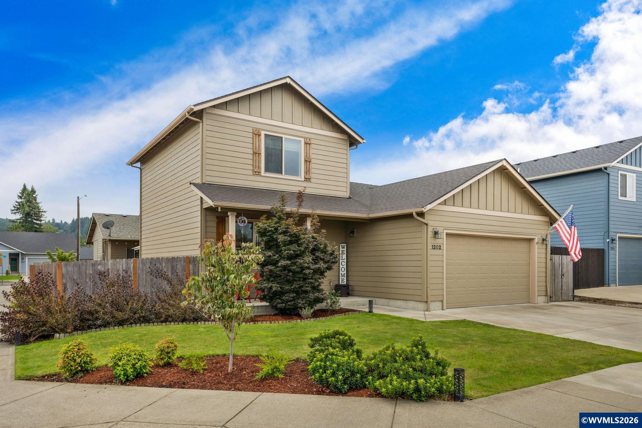 1202 Albatross Ct