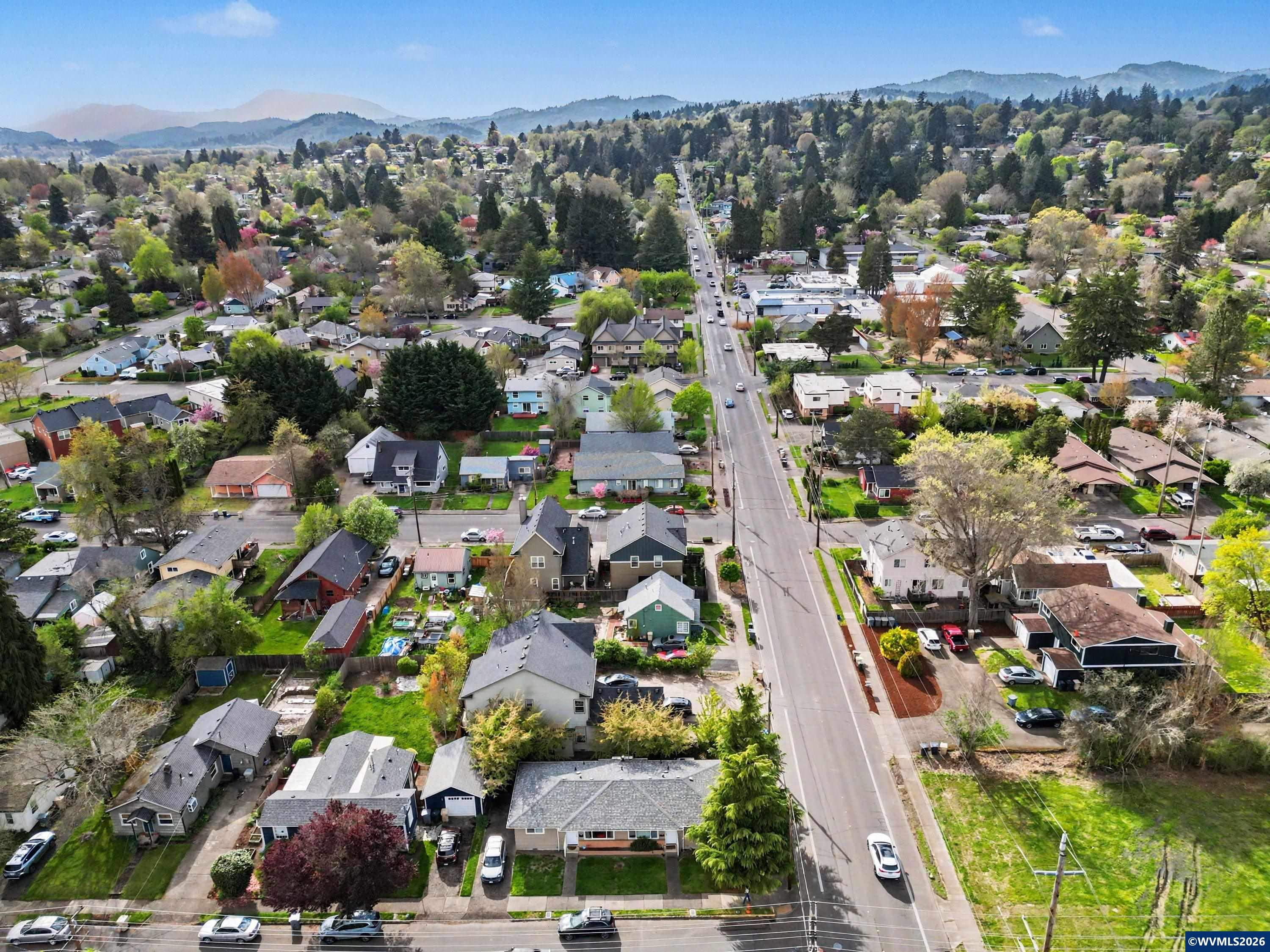 1132-1136 NW 25th St