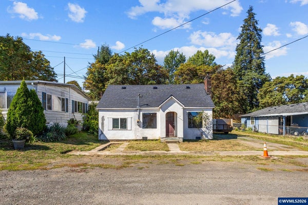 718 SE WASHINGTON ST, WILLAMINA, OR 97396 - Image afe2c0a6ec480d5377577f962c68eb36/2056057000